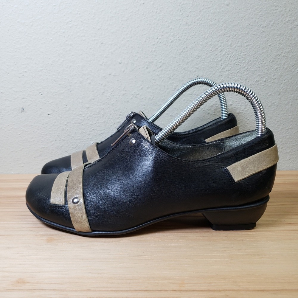 Fidji Chunk Heel Leather Pumps Two Tone Black Tan Academia Retro Size 38 US 8